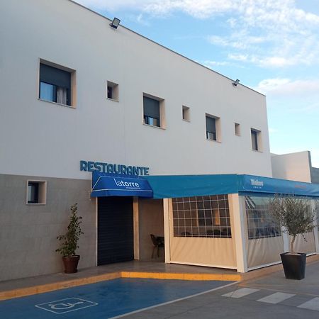 Josefina Bed & Breakfast Granja de Rocamora Bagian luar foto